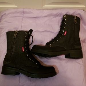 NWT Levi's Black Denim Jacoby Combat Boots